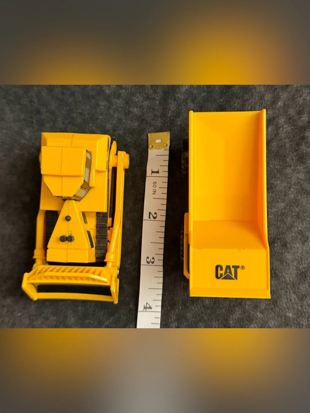 CAT Mini Machines - Plastic Construction Toys